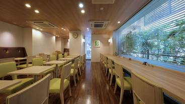 朝食スペース / 7