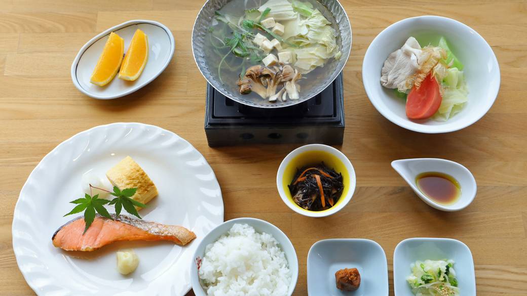 心もお腹も満たされる
厳選素材の朝食 / 1