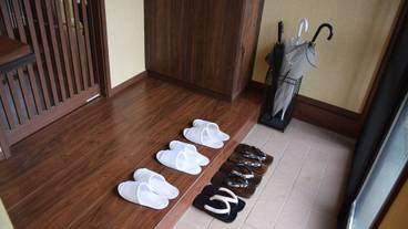 内部エントランス / 3