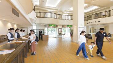 内部エントランス / 2