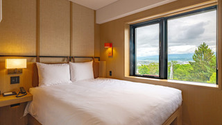 ルーム クイーンベッド 1 台