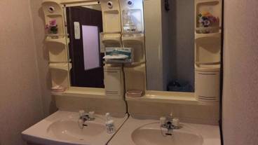 施設内の設備 / 1