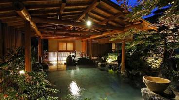 夜の露天風呂 / 8