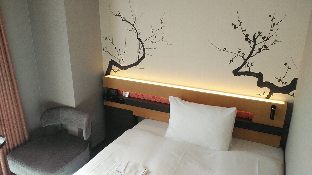 部屋は18㎡でお風呂独立なので狭めです