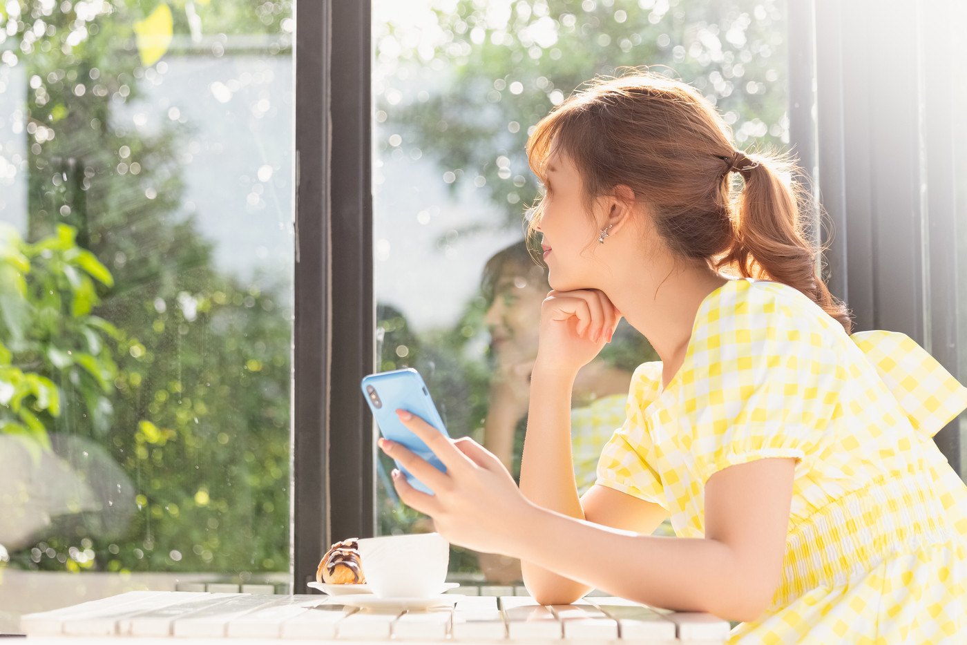 女性　ライフスタイル　朝活