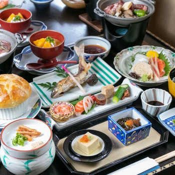 旬の味覚を思う存分味わえる創作会席料理3917267
