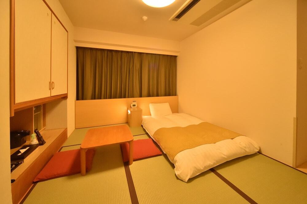 ほっこり落ち着く和室があるビジネスホテル3445862