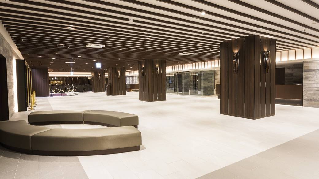 きれいなロビーで
チェックイン / 1