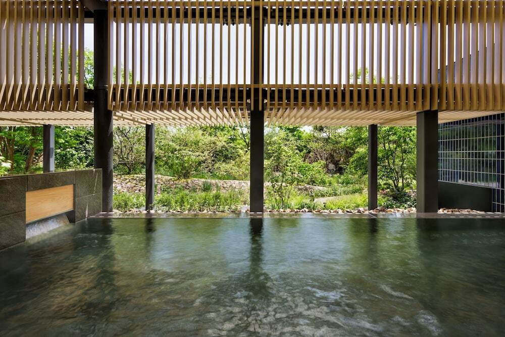 トサノユ 露天風呂