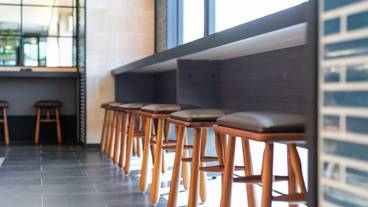 ロビーラウンジ / 17