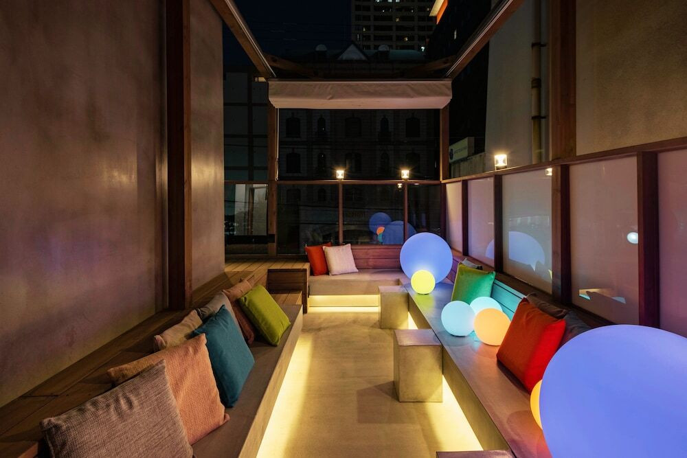 フリードリンクやケーキでラウンジ女子会を♪4023632