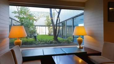 ロビーラウンジ / 4