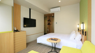 クイーンルーム テラス付 禁煙 (16 ㎡)【3階】