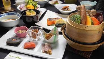 食事・飲み物 / 10