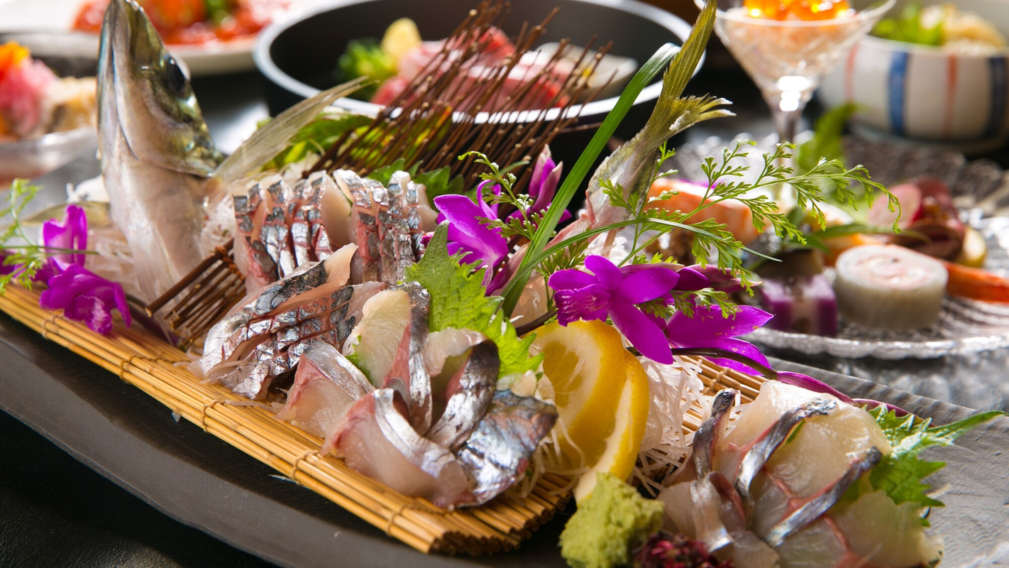 関アジの姿造り