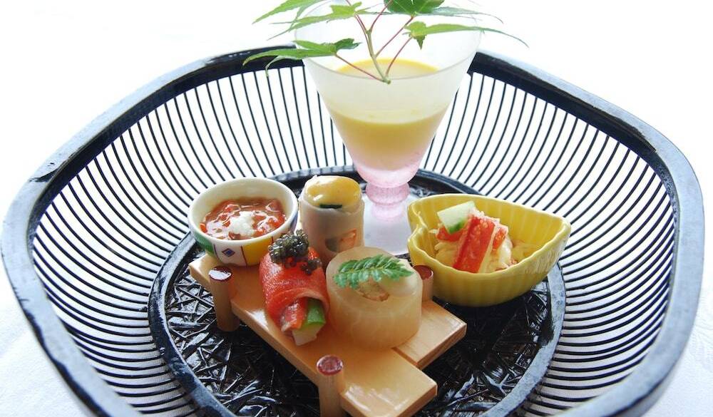 夕食 会席料理一例② / 2