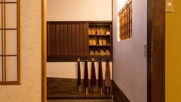 内部エントランス / 2