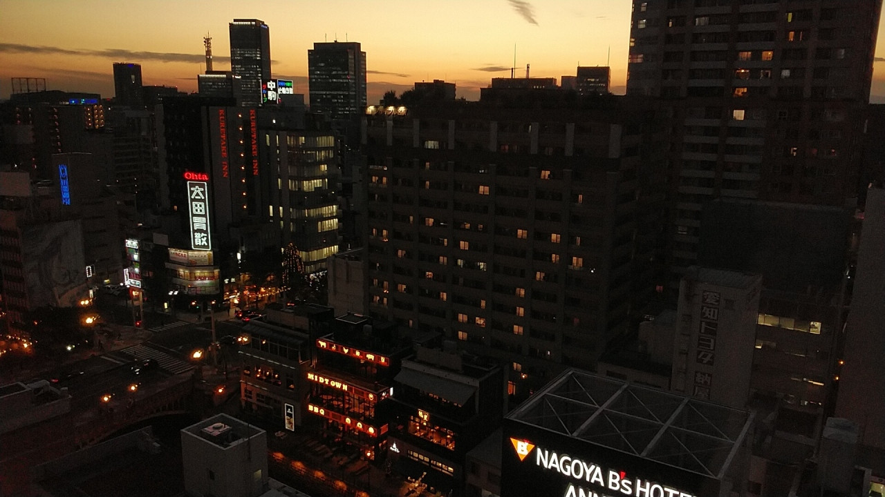 夕方の堀川側の眺望