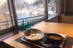 湖畔カフェ ラトリエ・ブルー