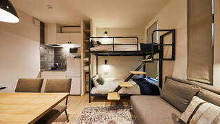 デラックス 4 人部屋