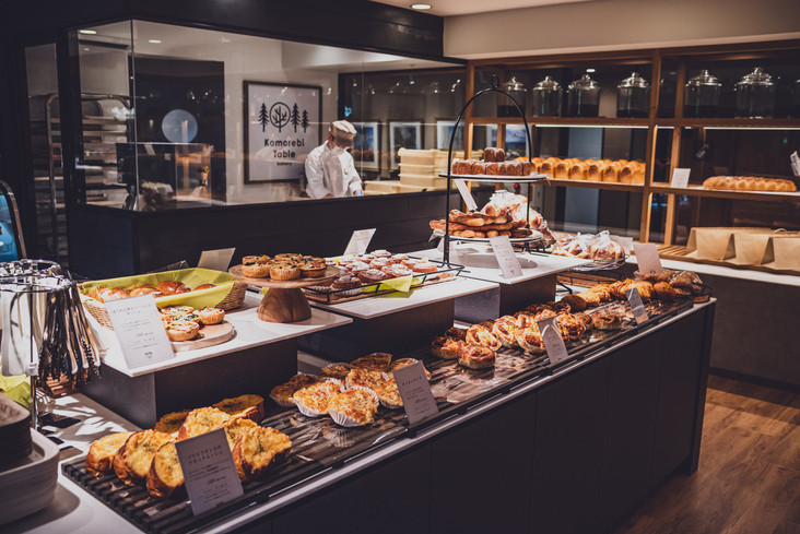 「ベーカリー&カフェ Komorebi Table」 内観 193592182 