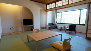 東館 旧有馬郡の山々をながめる和室 禁煙