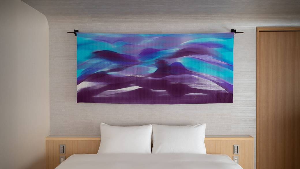 各室異なる色合いの染物 / 4