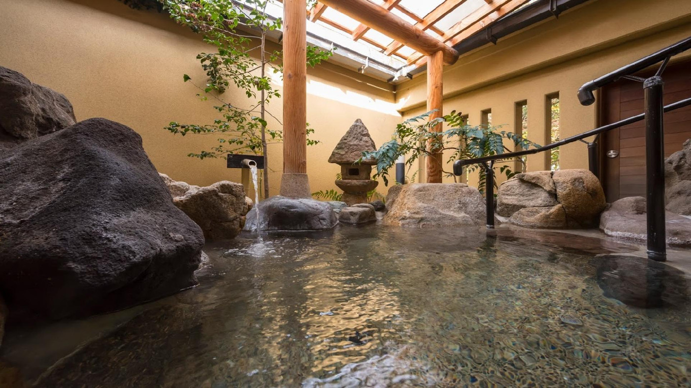 5.ほぼすべての客室が温泉露天風呂付き「旅亭 萬葉」4243241