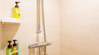 ダブルルーム シャワー付き