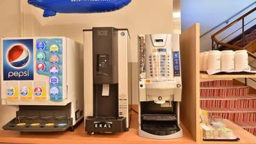 食事・飲み物 / 1