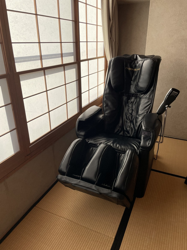 水明の間のマッサージチェア