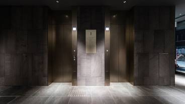 内部エントランス / 2