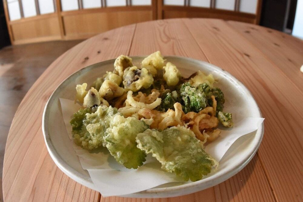 客室内のダイニングエリア