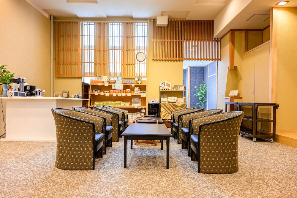 ロビーラウンジ