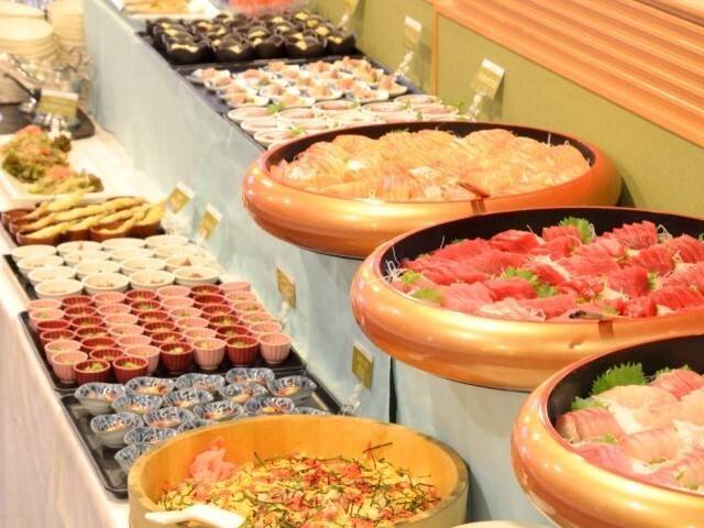 ビュッフェ 寿司 / 4