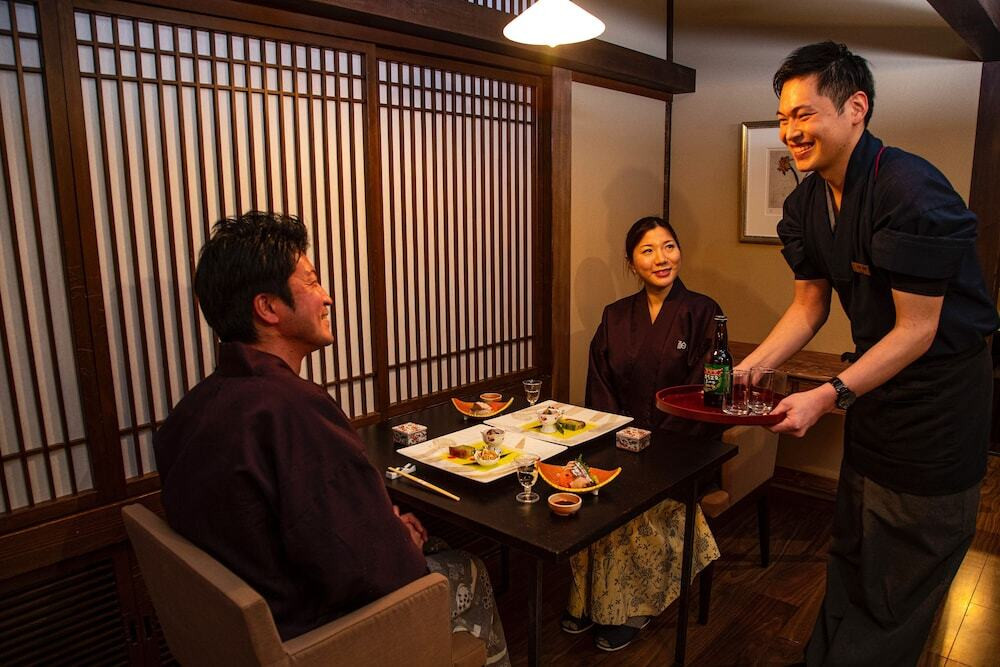 四万温泉 柏屋旅館（シマオンセン カシワヤリョカン） / 1