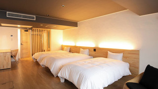 フローリングトリプルルーム禁煙 シャワーブースのみ/靴を脱いでご利用ください