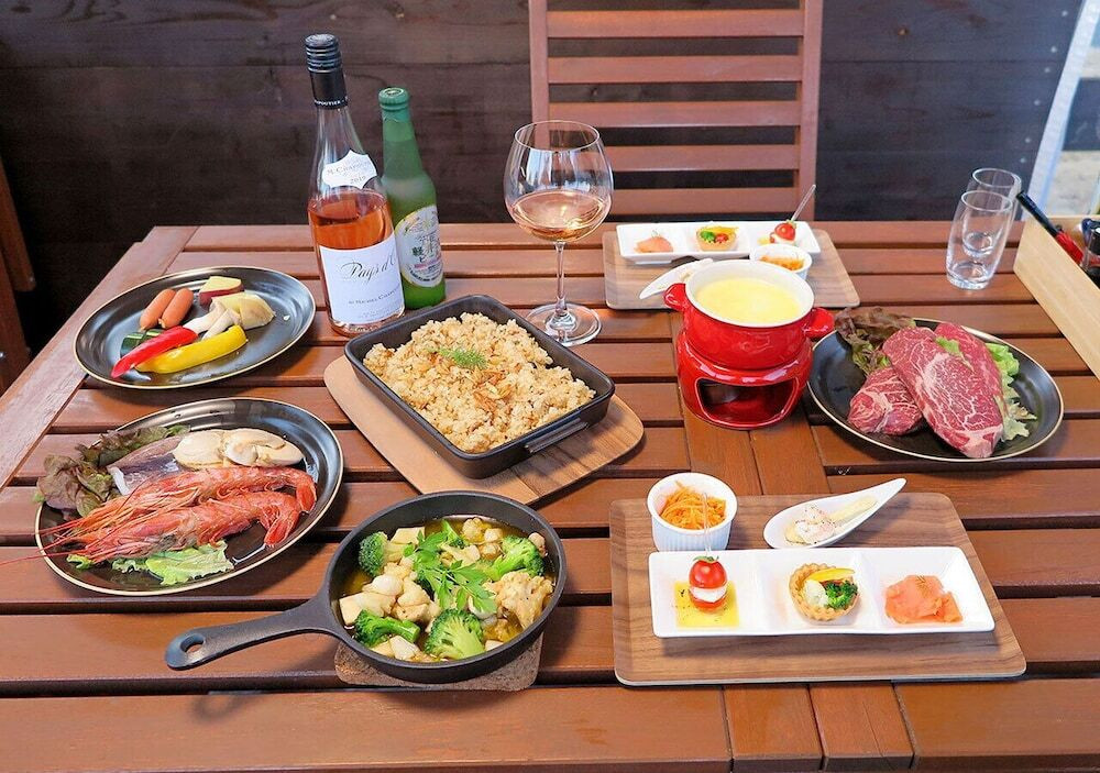 客室内のダイニングエリア