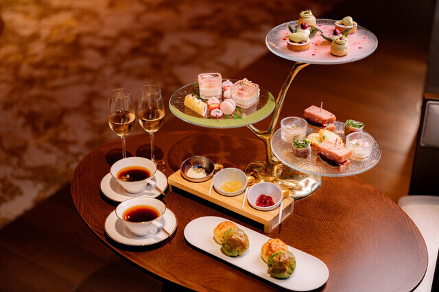 ラウンジ　アフタヌーンティー例①