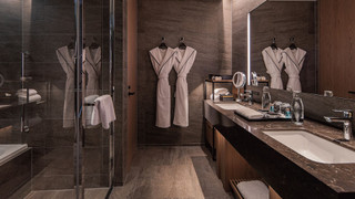 ジュニア スイート キングベッド 1 台 禁煙 シティビュー