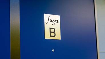 施設の入り口 / 9