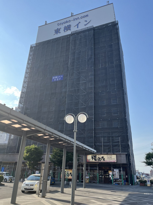 外壁工事中でした