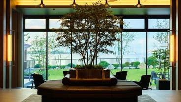 内部エントランス / 2