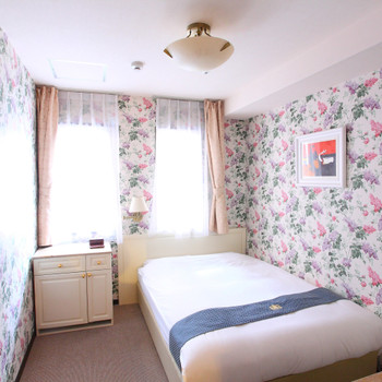 レディース専用フロアには、女子好みのお部屋が55室4068616