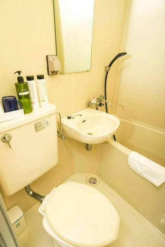 バスルームのシャワー