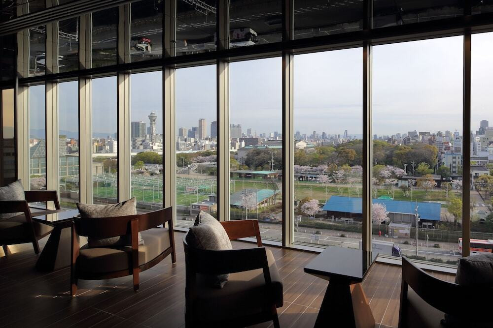 ロビーラウンジ