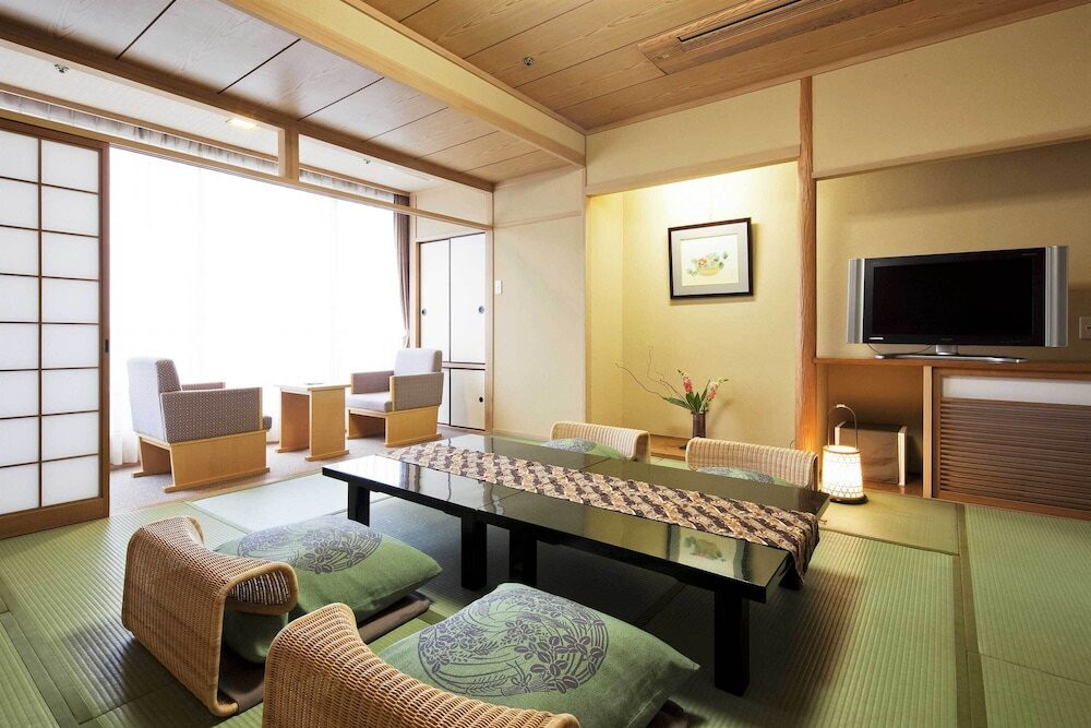 「みかんボールの湯」で大はしゃぎ！道後の華やぎを感じる湯宿4269873