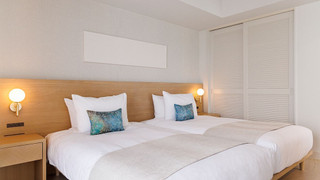 デラックスコーナースイート（2-4階）＜オーシャンビュー＞