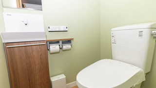 東館 洋室ダブルベッド