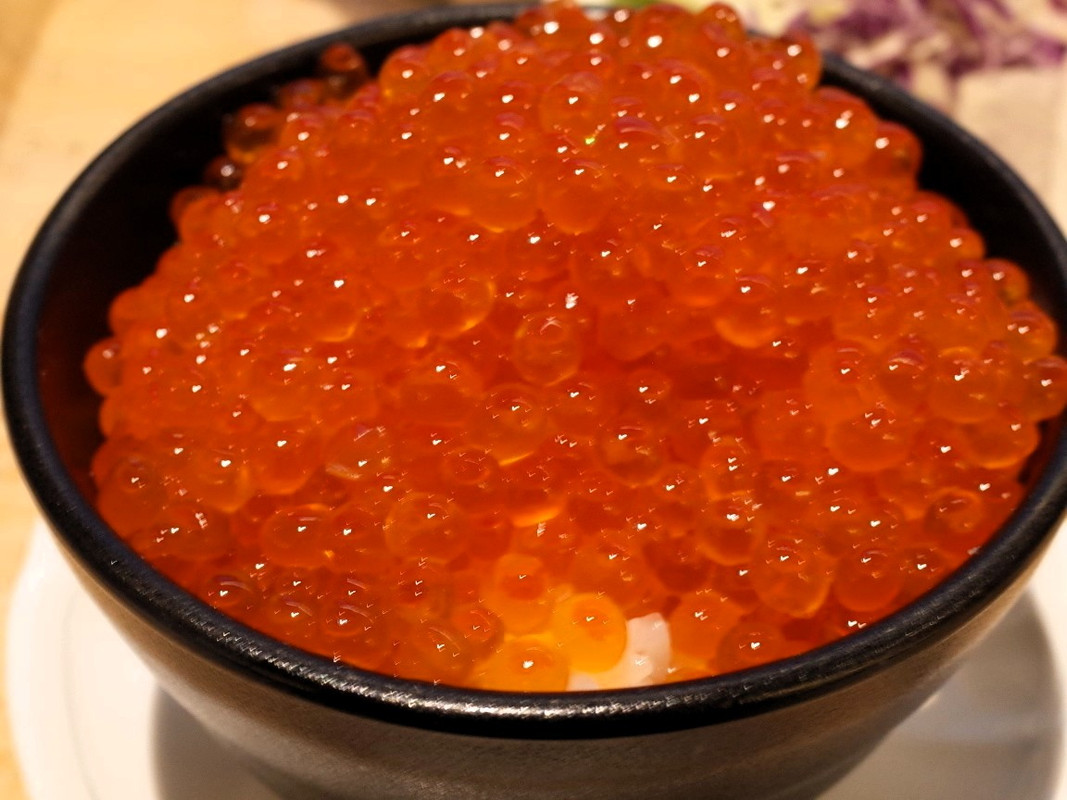 朝食　いくら盛り